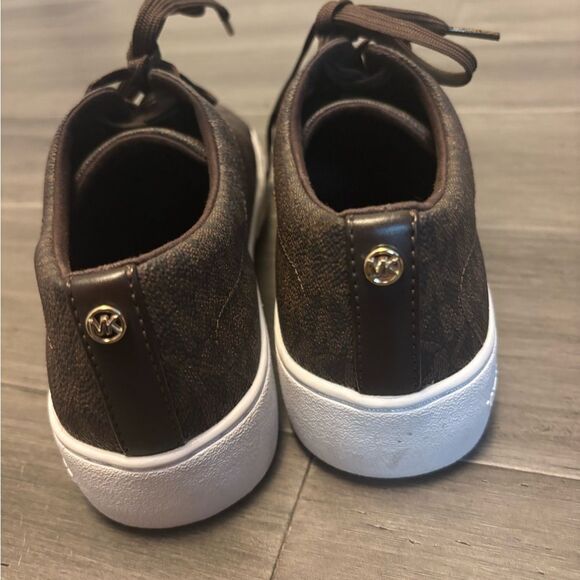 Michael Kors Monogram Logo Lace-Up Sneakers Brown/Gold Size 7.5 - Picture 5 of 9